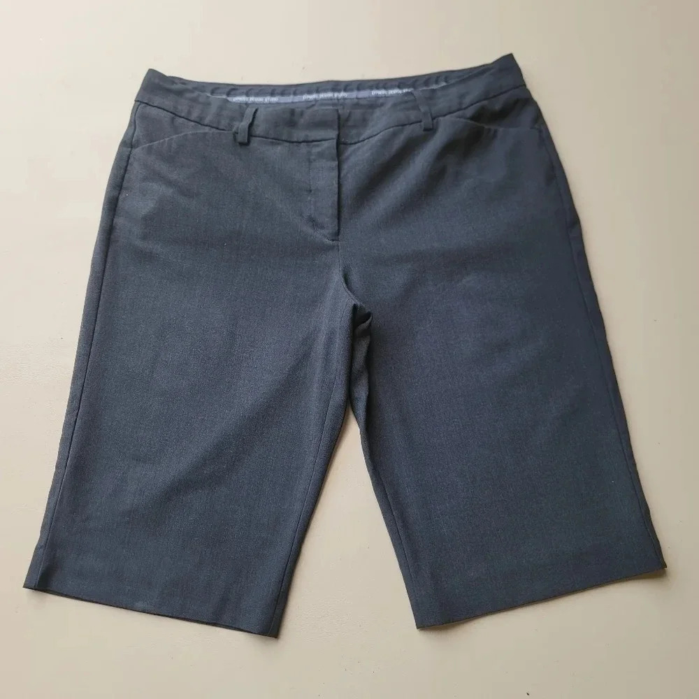 Express Shorts WOMEN'S Gray Bermuda Mid Rise Zip Fly Design Studio Editor 10 L